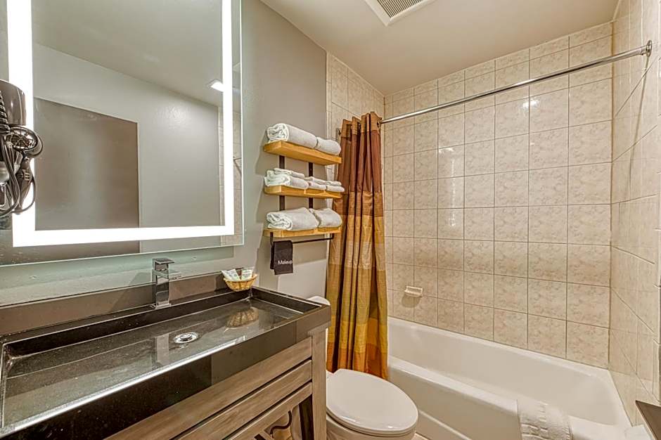 La Mirage Inn - Hollywood