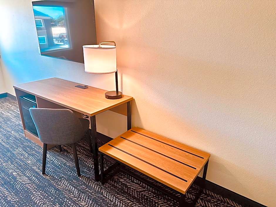 Ramada by Wyndham Merced