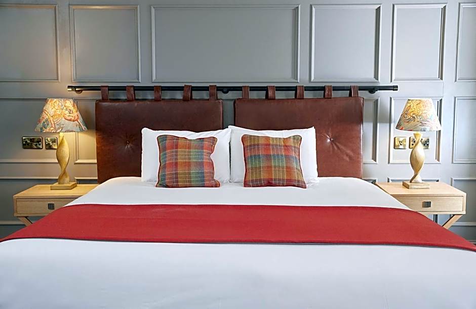 Castle Hotel by Chef & Brewer Collection