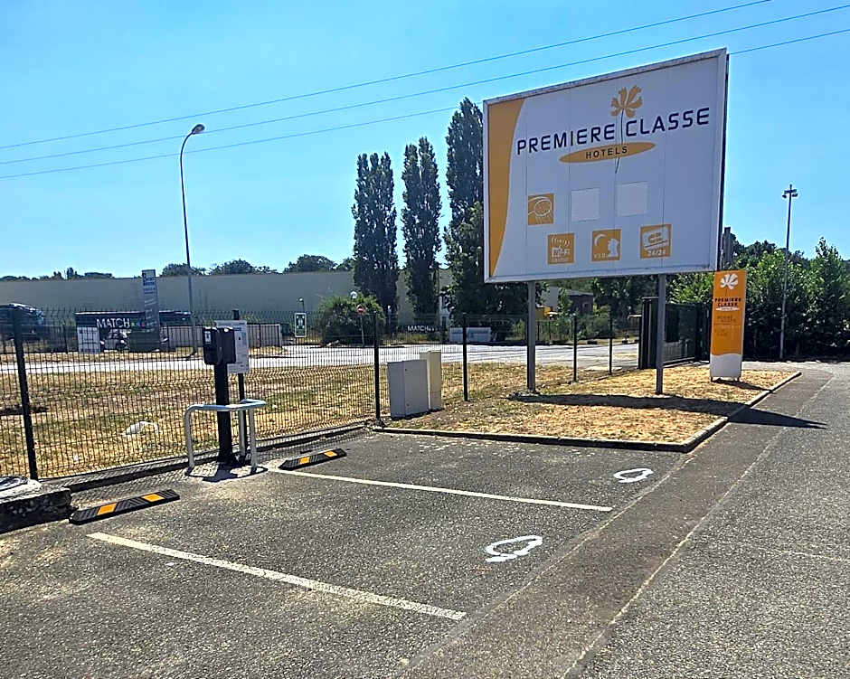 Premiere Classe St Quentin en Yvelines Elancourt