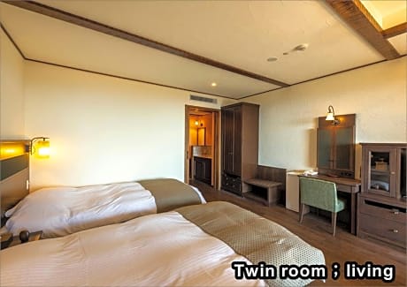 Twin Room - Top Floor