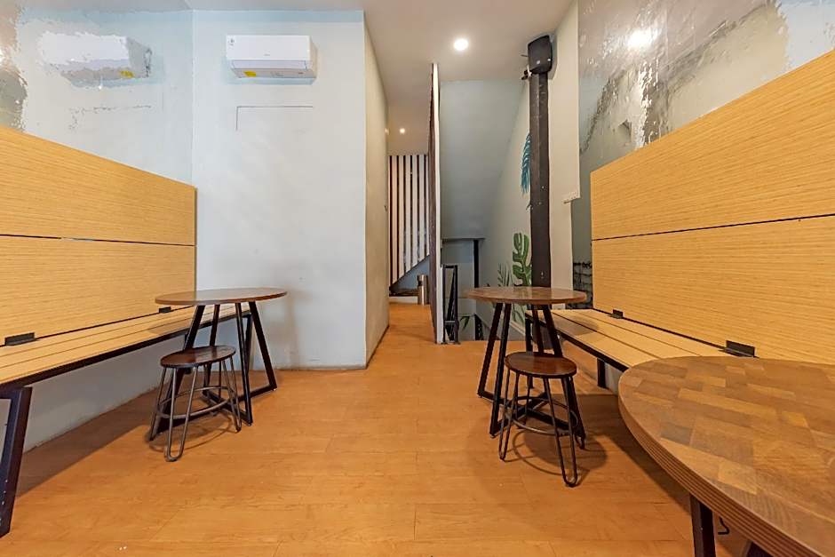 Capsule Inn Antasari Mitra RedDoorz