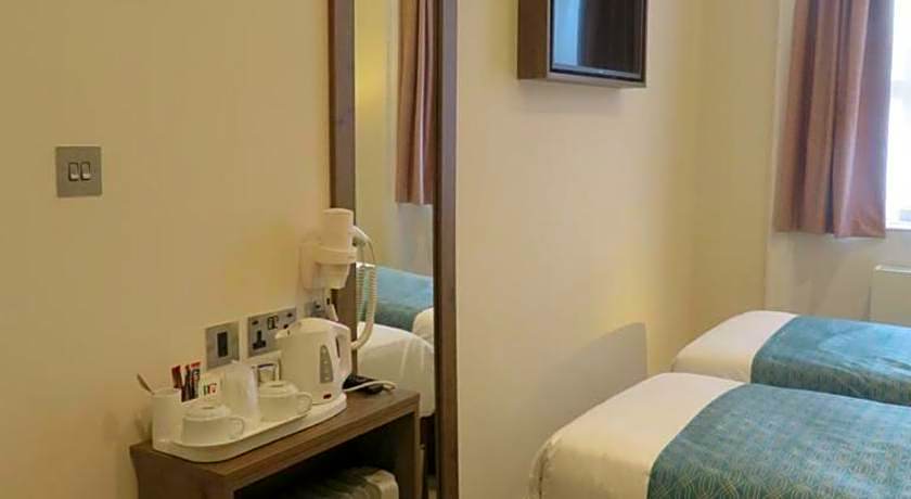 Glendale Hyde Park Hotel