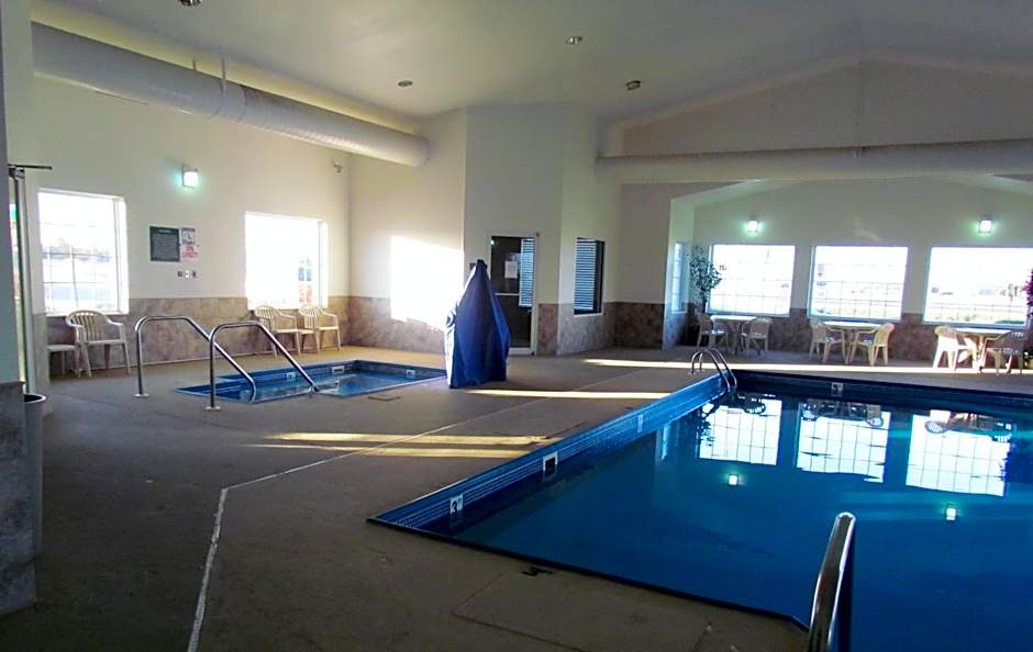 Oak Hill Inn & Suites