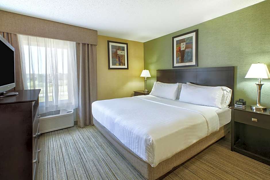 Country Inn & Suites by Radisson, Benton Harbor-St. Joseph, MI