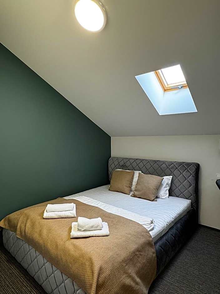 Apple Economy Hotel