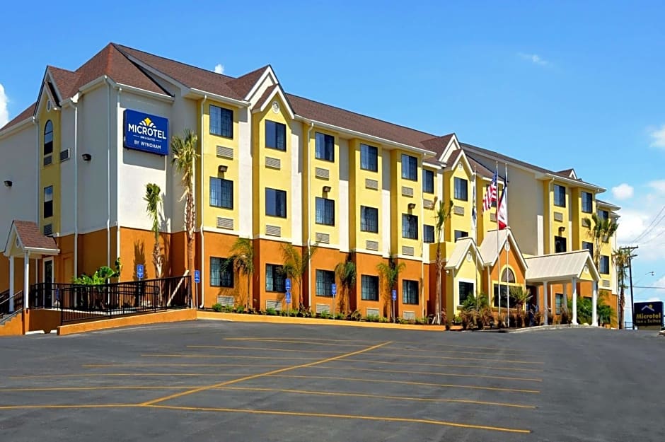 Microtel Inn & Suites By Wyndham New Braunfels