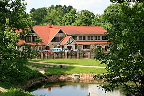 Park Hotel Brūzis
