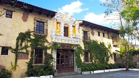 Hotel Real Plaza