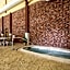 Clarion Inn & Suites At The Outlets Of Lake George