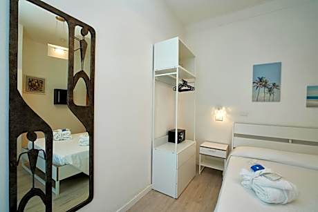 Queen Room with Spa Bath