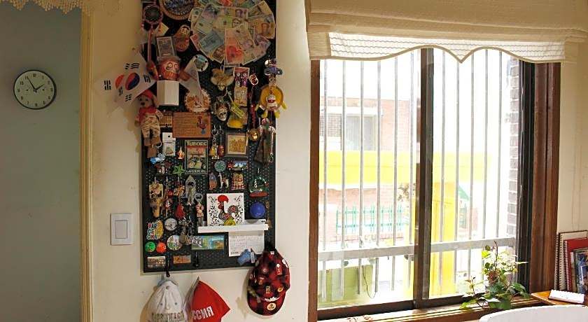 Aark House - Foreigners Only