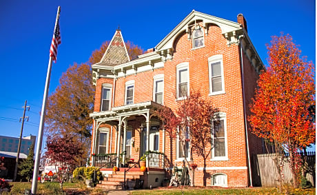 Riverview Mansion