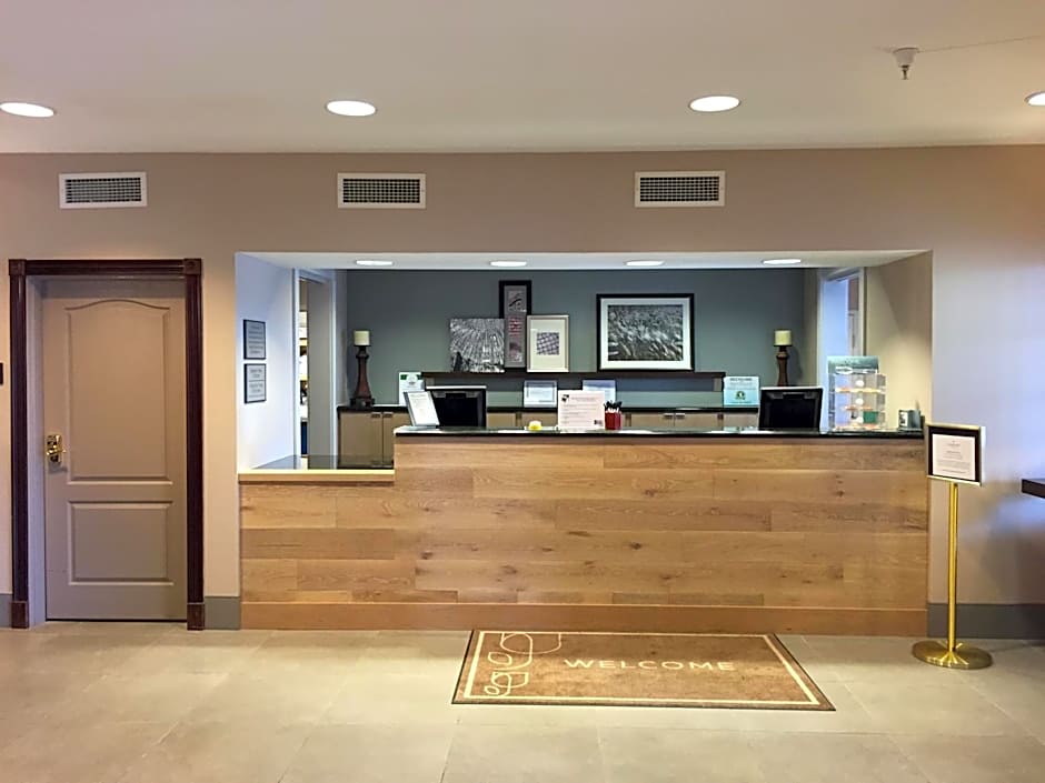 Country Inn & Suites by Radisson, Lima, OH