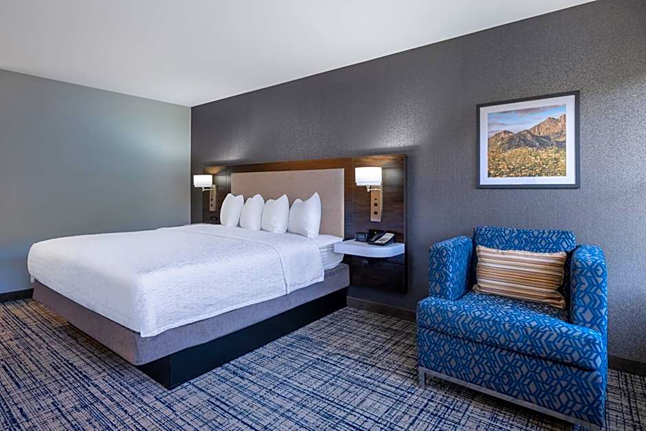 Hampton Inn By Hilton & Suites Agoura Hills