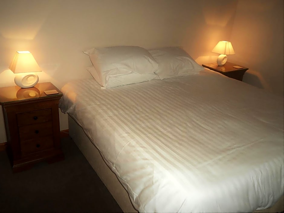 Three Ways Farmhouse B&B