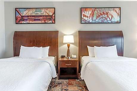 2 Queen Hearing Accessible Room