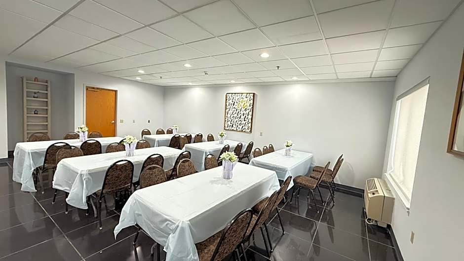 Comfort Inn & Suites Madison East - Monona