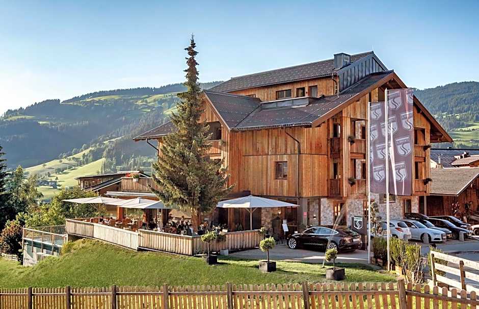 ALMMONTE SENSUM SUITES - Funky Living Hotel