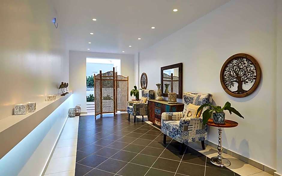 Amara Suites Santorini