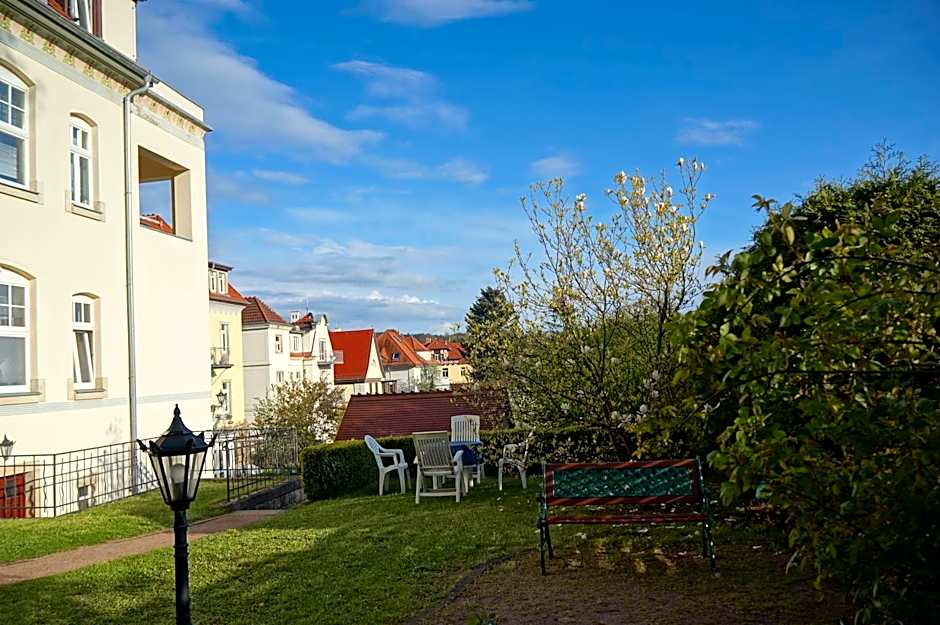 Hotel-Appartement-Villa Ulenburg