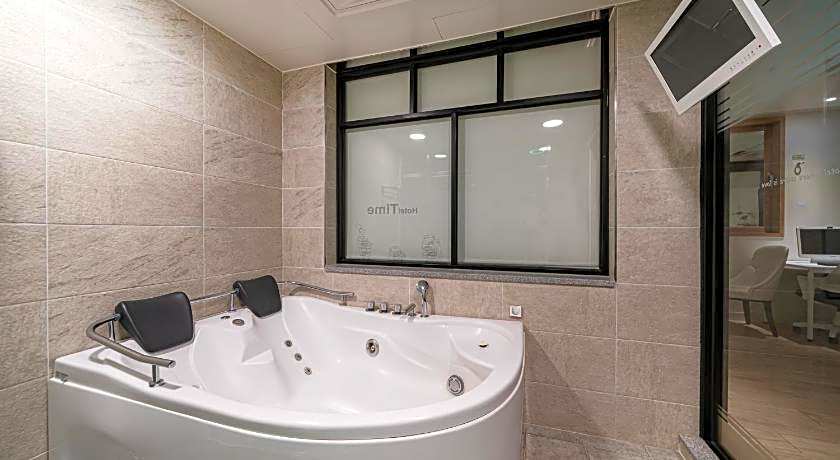 Time Hotel