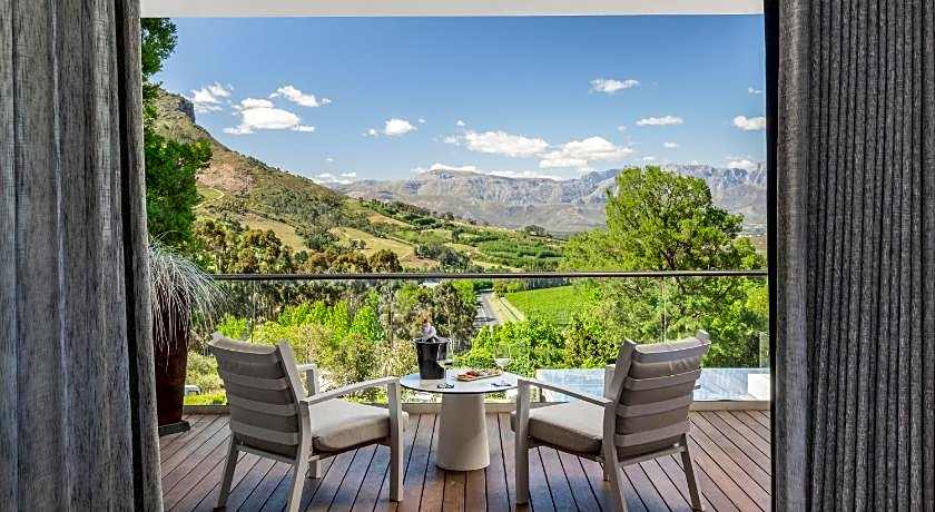 Clouds Wine And Guest Estate