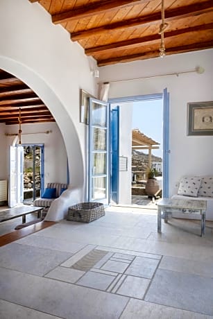 Grand Villa Sea View