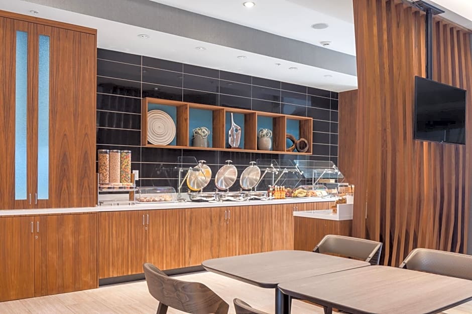 SpringHill Suites by Marriott Tucson at The Bridges