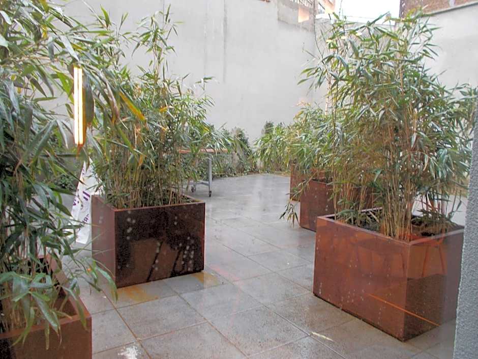 Brxxl 5 City Centre Hostel