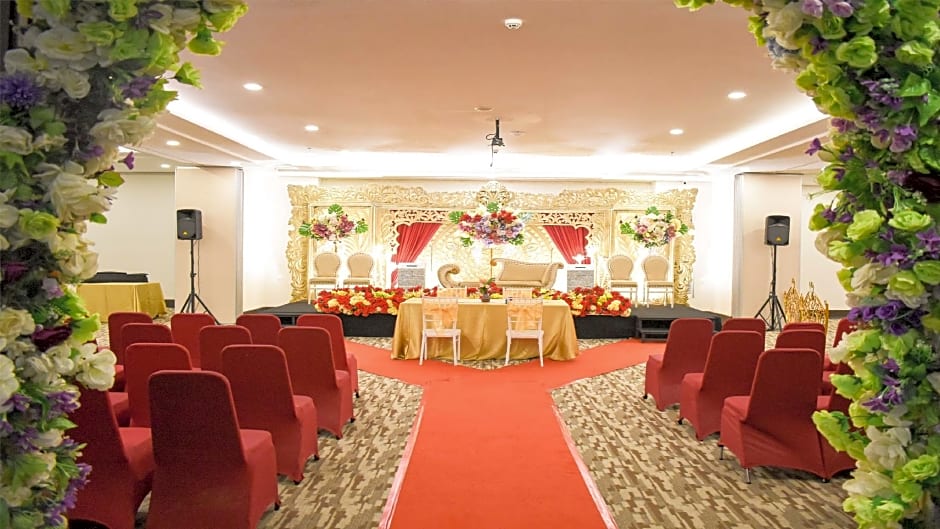 Golden Tulip Essential Makassar