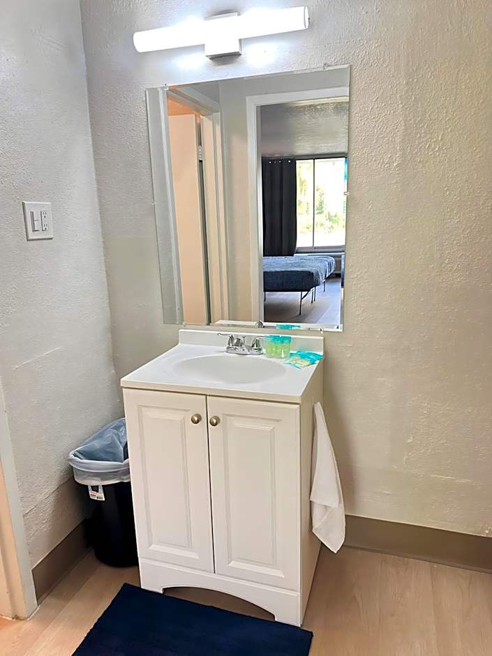 Stayable Suites Lakeland