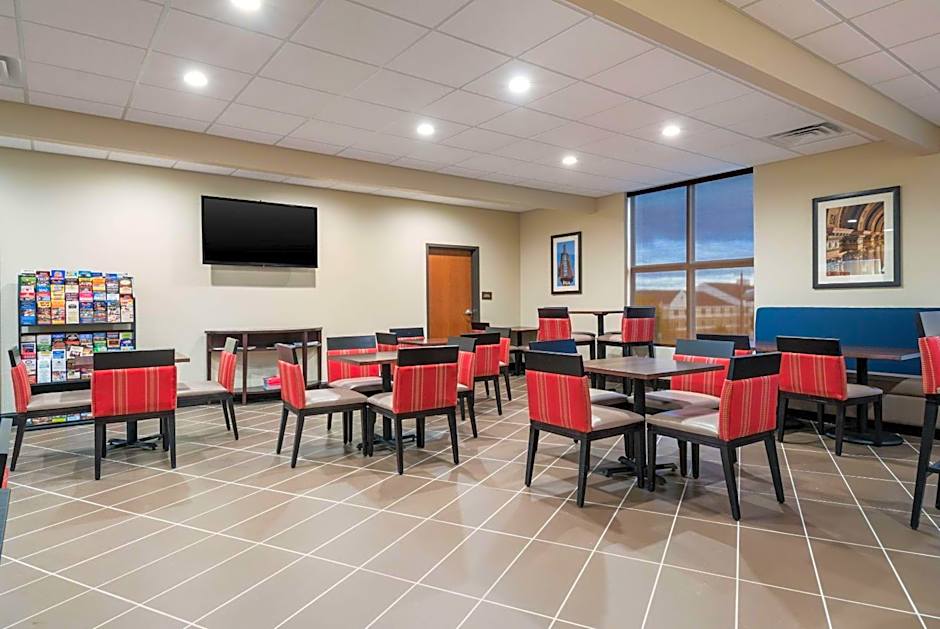 Comfort Inn & Suites Harrisburg - Hershey West