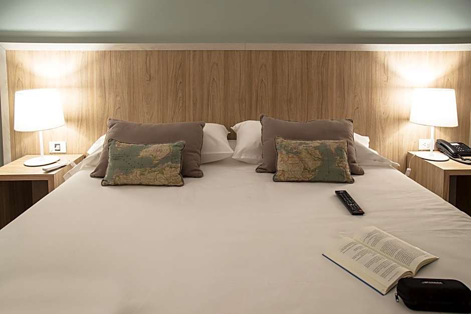 Photo 1 of 8 of Double Room