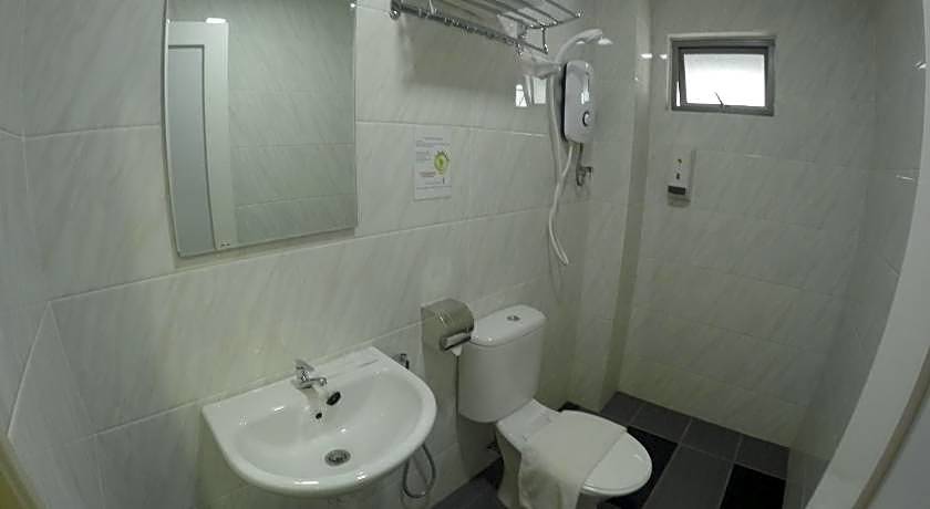LightHouse Hotel & ShortStay @ Damansara Uptown