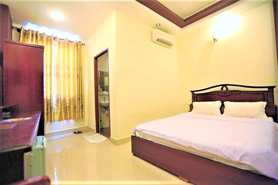 Tuan Viet Hotel Dinh Tien Hoang