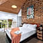 Hunchy Hideaway