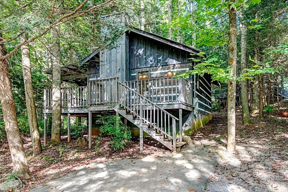 Dancing Bear Lodge