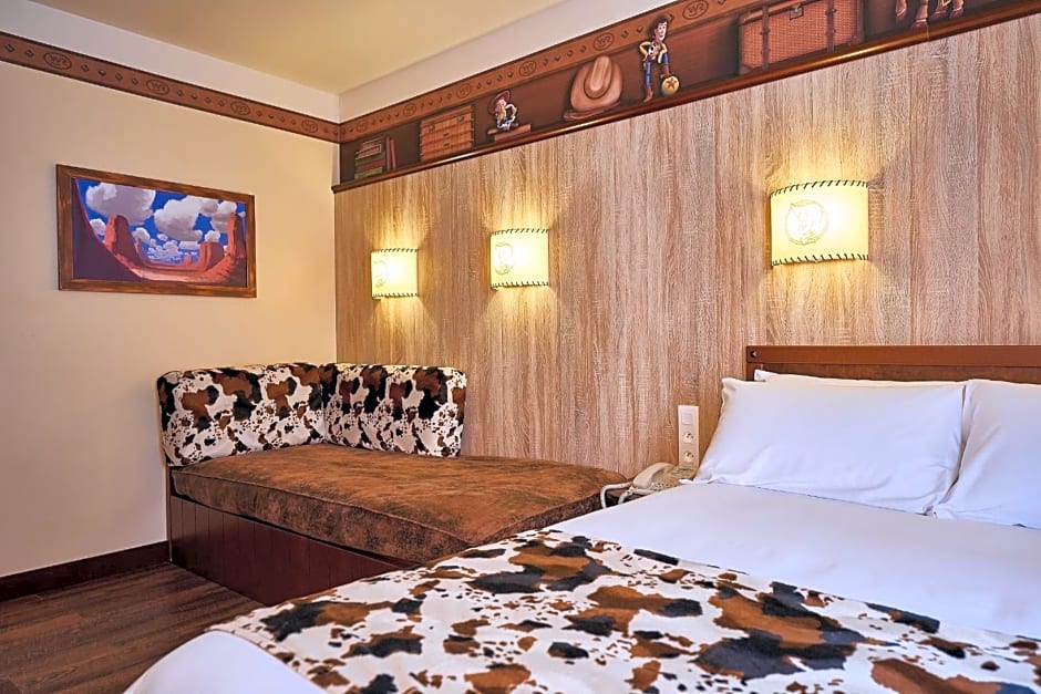 Disney's Hotel Cheyenne®