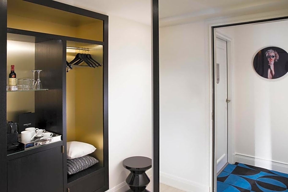 Hôtel Dress Code