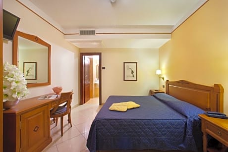 Double or Twin Room with Spa Package