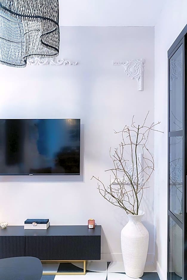 Host Inn Bien-être SPA JACUZZI Downtown