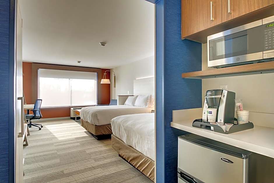 Holiday Inn Express & Suites Galesburg By IHG