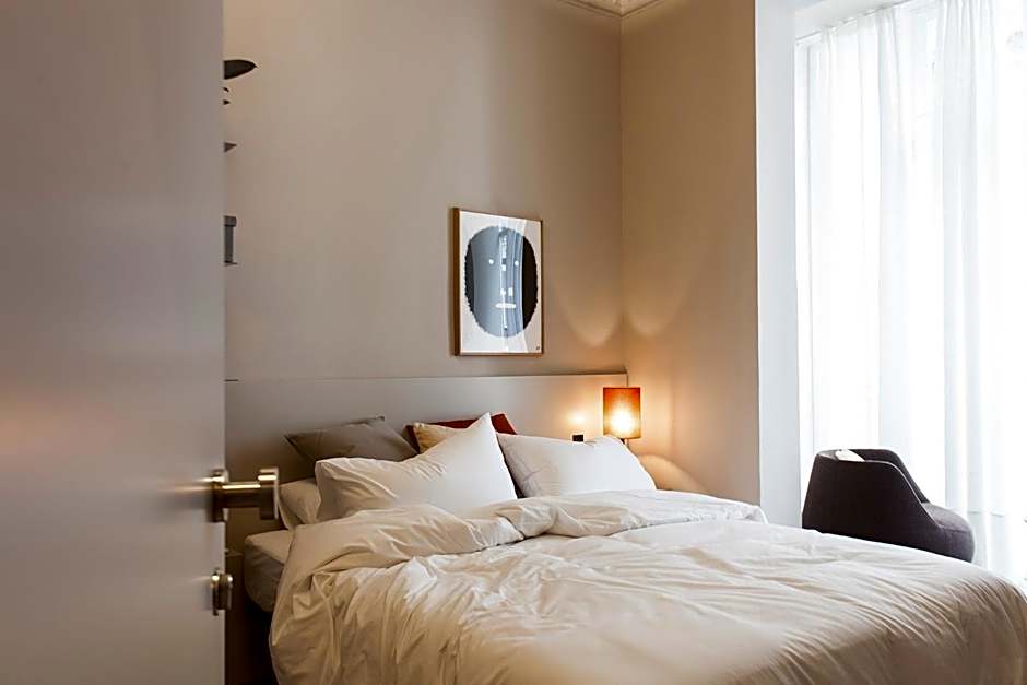 DestinationBCN - Universitat Rooms
