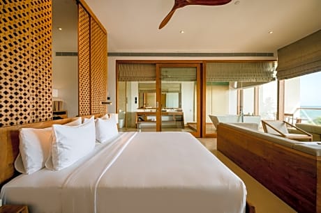 King Suite with Ocean View with 15 Min Free foot massage