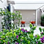 200 ROOMS & TERRACE