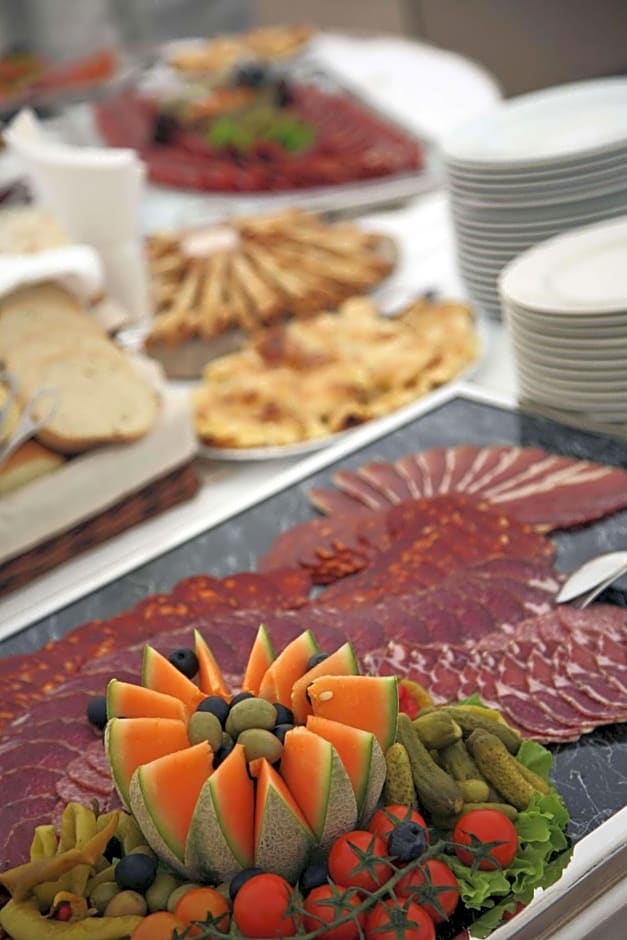 Radisson Hotel Portland Airport Reservation Stays Hotel Deals