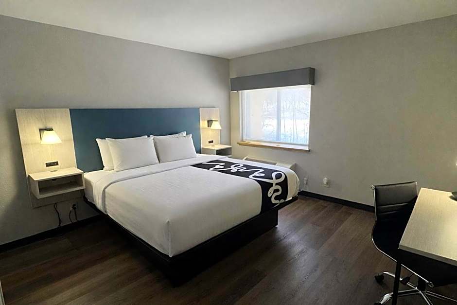 La Quinta Inn & Suites by Wyndham Auburn Worcester