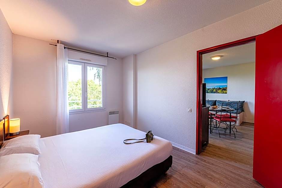 Zenitude Evian Les Terrasses du Lac, an Ascend Collection Hotel