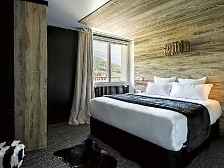 Suite Quadruple Room